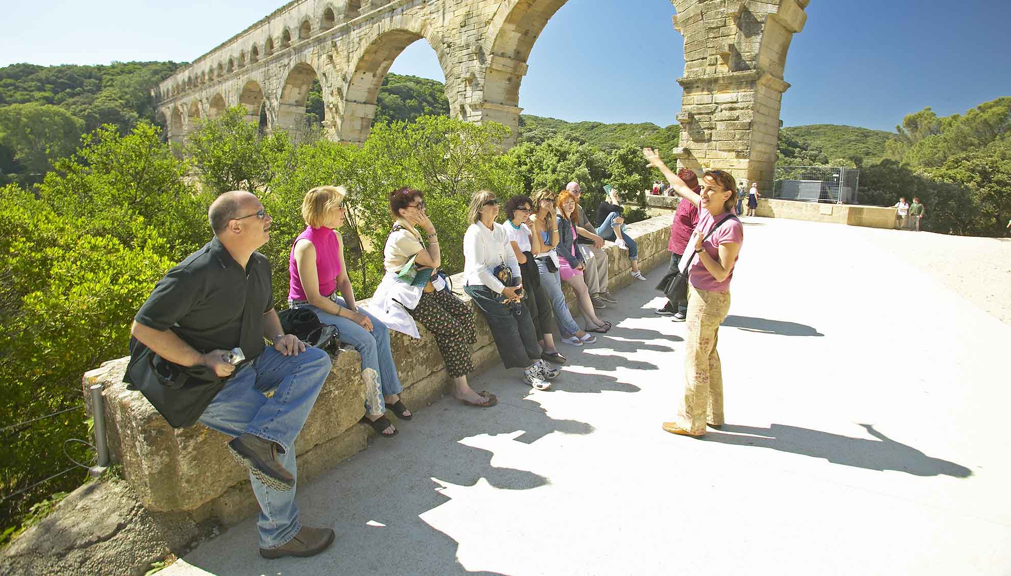 travel department guided tours